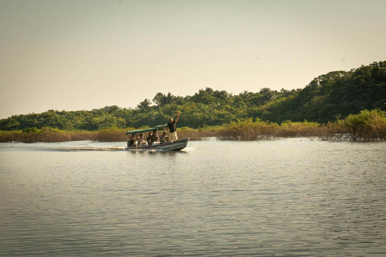 Amazonia Lodge Exxperience Paricatuba Екстериор снимка